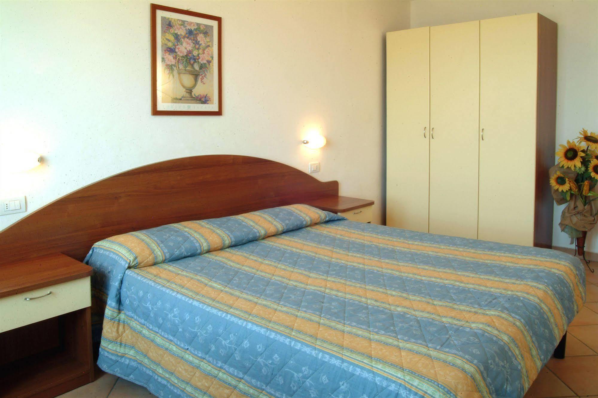 Residence Algarve Rimini Buitenkant foto